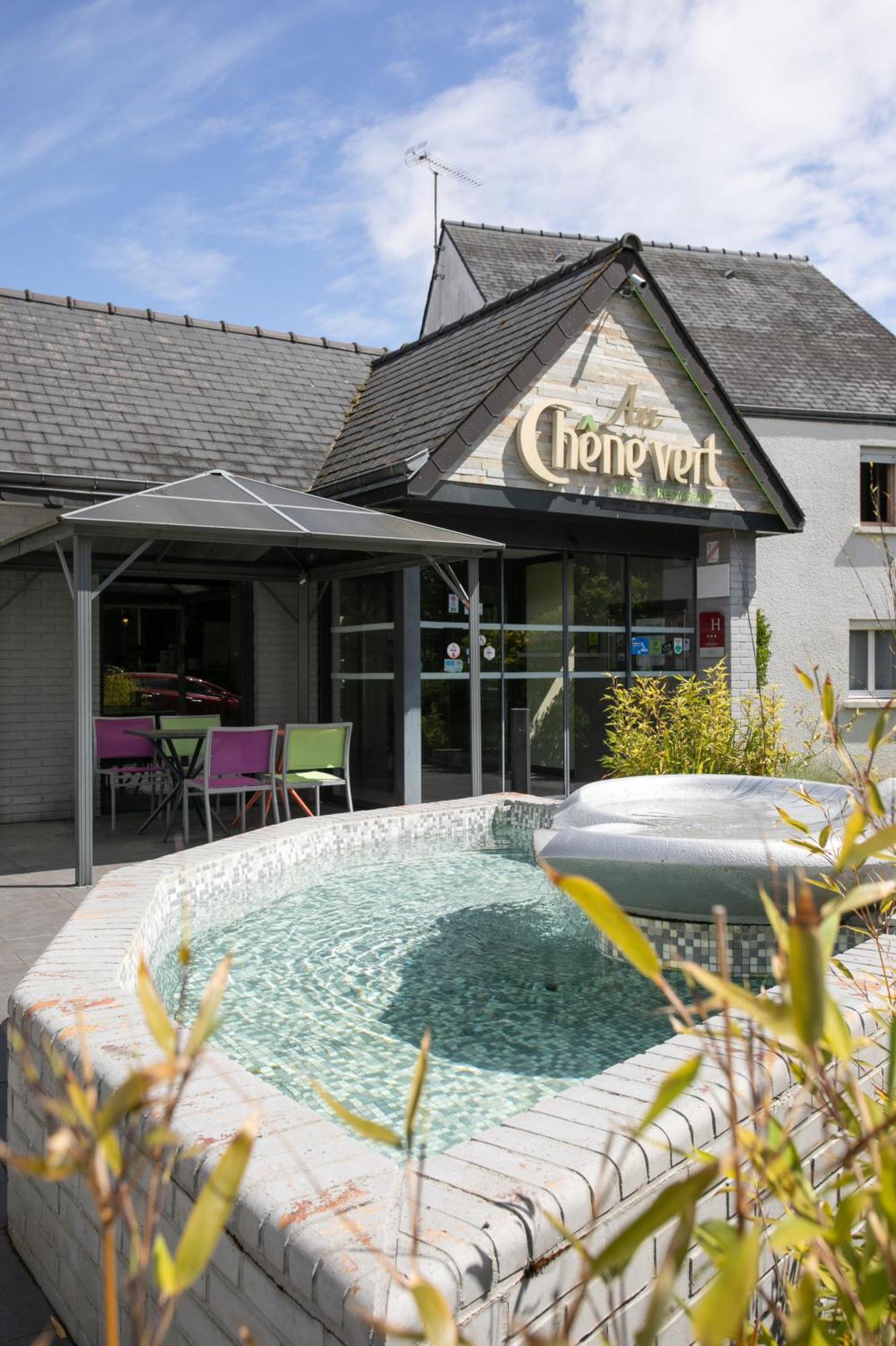 Logis, Hotel Au Chene Vert Plérin Dış mekan fotoğraf