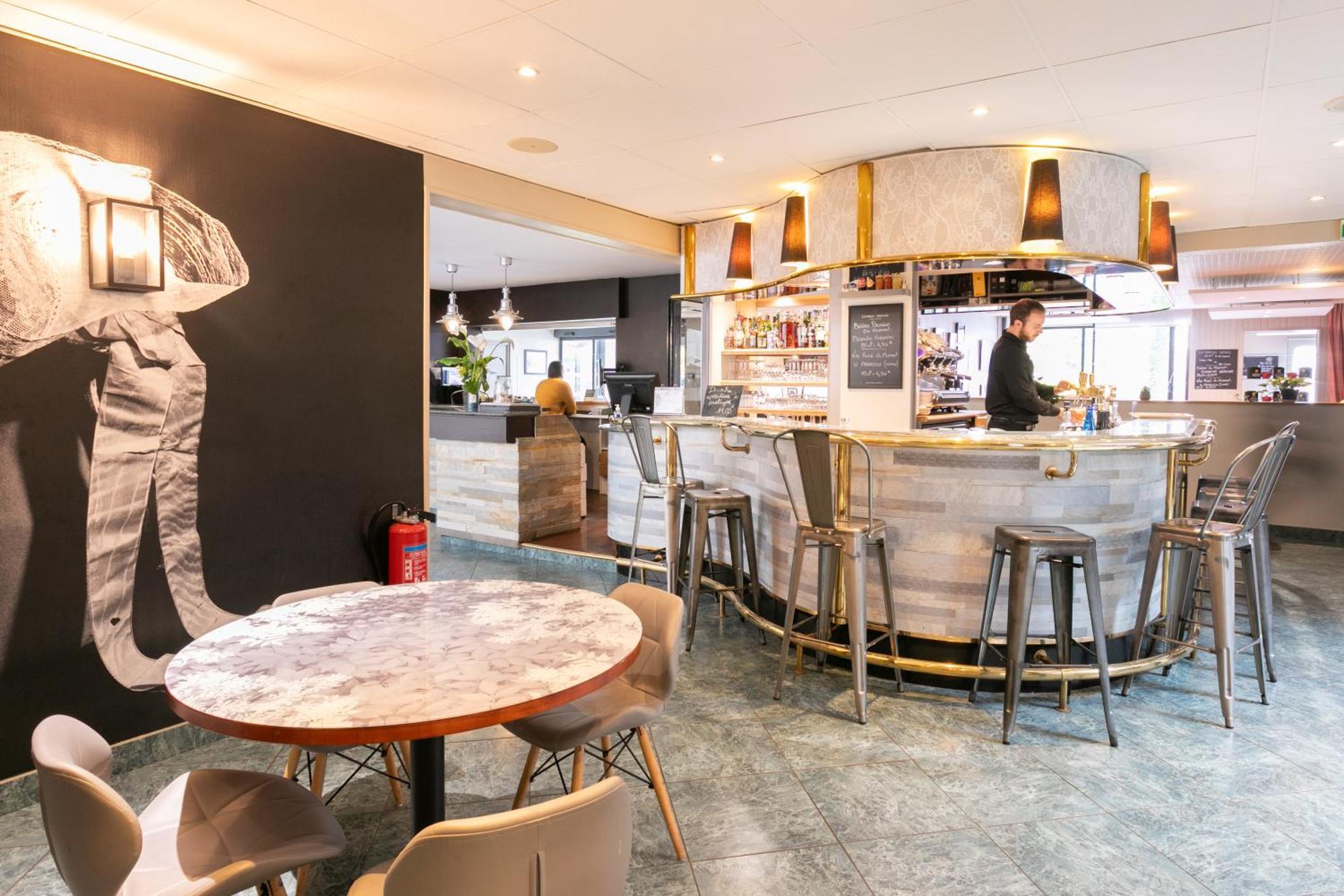 Logis, Hotel Au Chene Vert Plérin Dış mekan fotoğraf